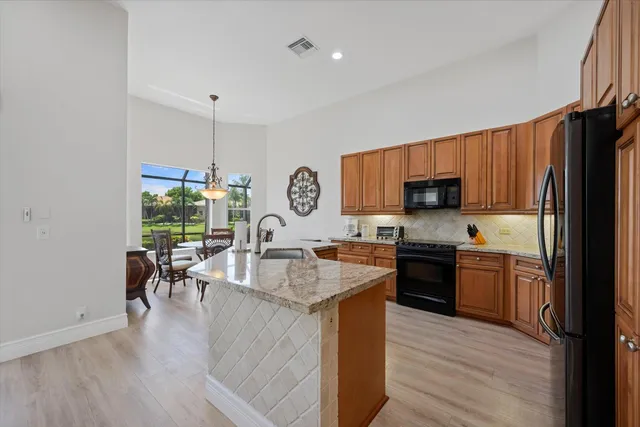 $525,000 | 10870 Royal Devon Way, Lake Worth, FL 33449