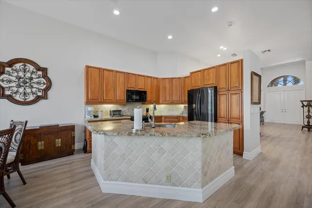 $525,000 | 10870 Royal Devon Way, Lake Worth, FL 33449