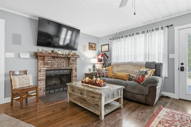 $359,900 | 808 South Spring Lake Road, Mahomet, IL 61853