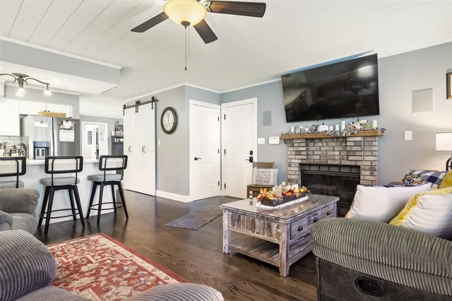 $359,900 | 808 South Spring Lake Road, Mahomet, IL 61853