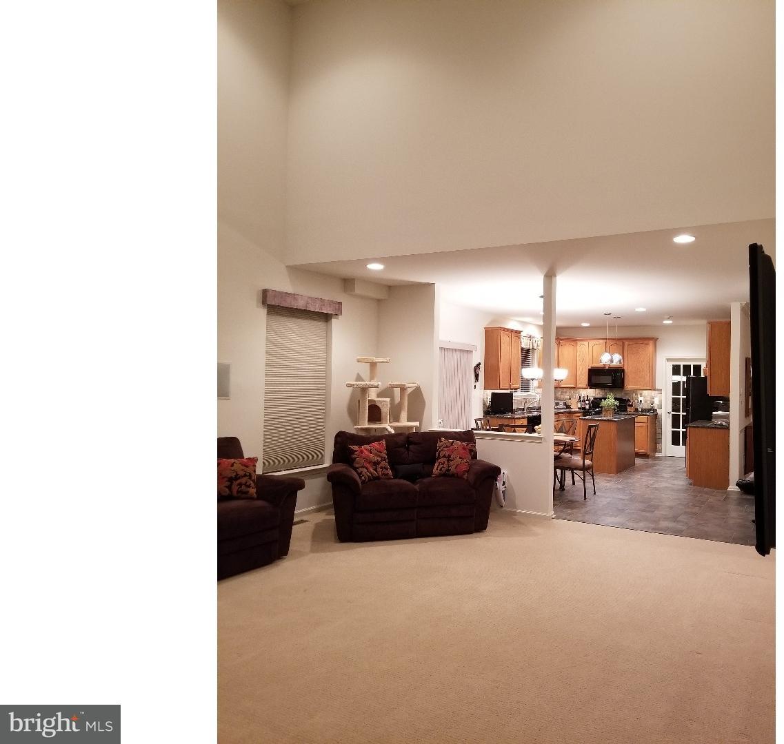 29 Rutherford Court Limerick, PA 19468 - Photo 7 of 21 Family Room