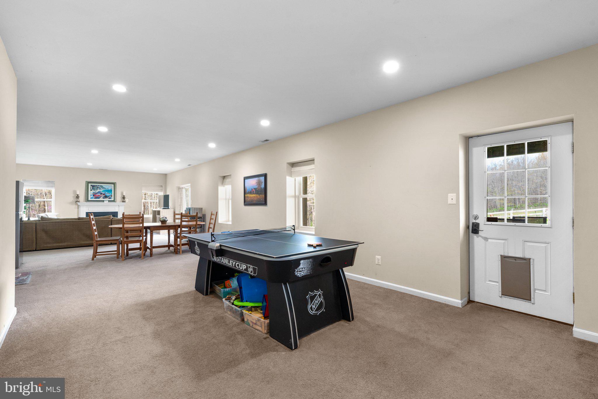 10855 Bethesda Church Road Damascus, MD 20872 - Photo 58 of 92 a view of a room with furniture and window