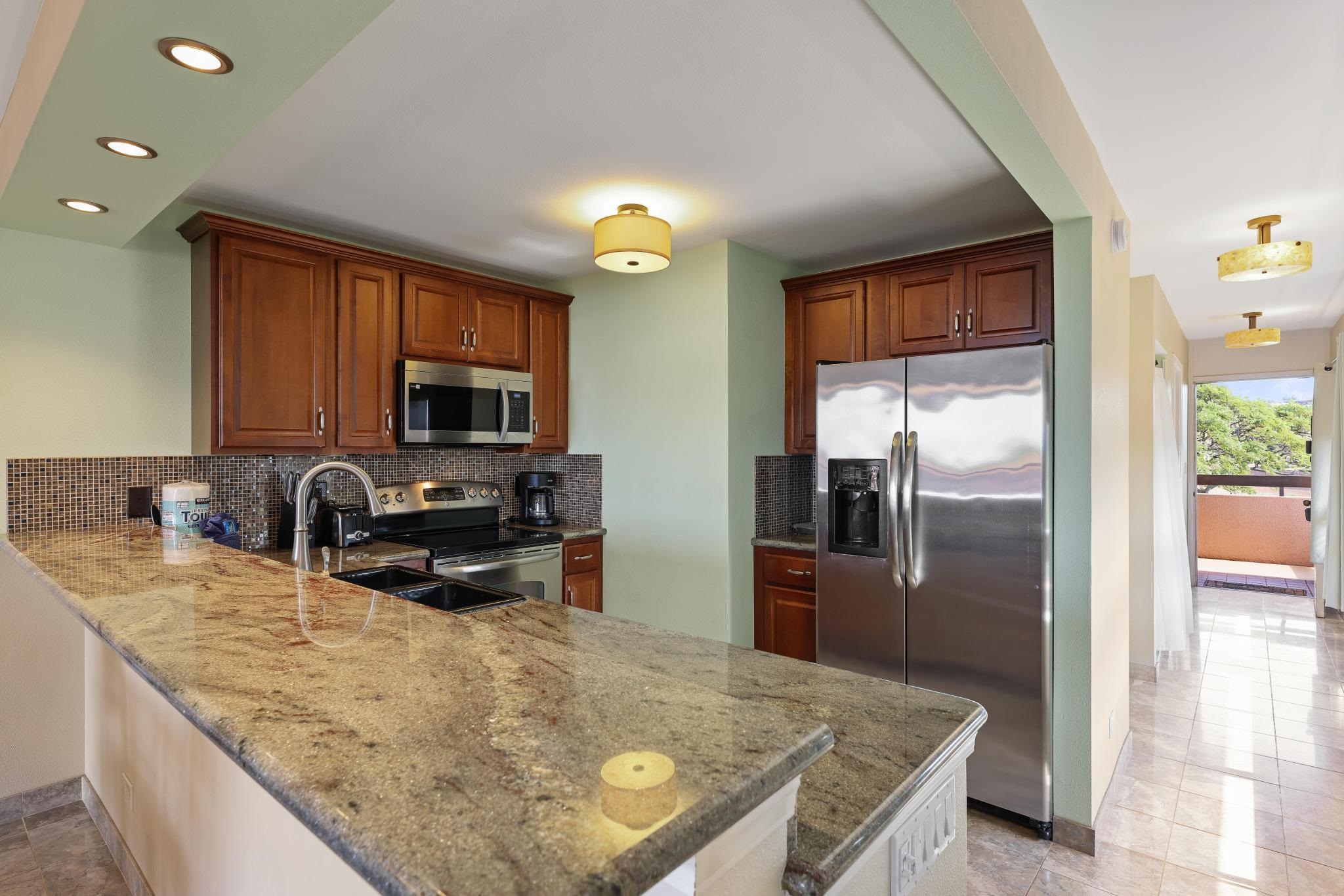 4242 Lower Honoapiilani Road, Unit E601 Lahaina, HI 96761 - Photo 9 of 25 Gallery Image 9