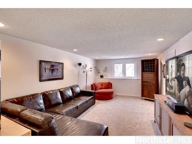 3643 Cardinal Road Minnetonka, MN 55345 - Photo 16 of 18