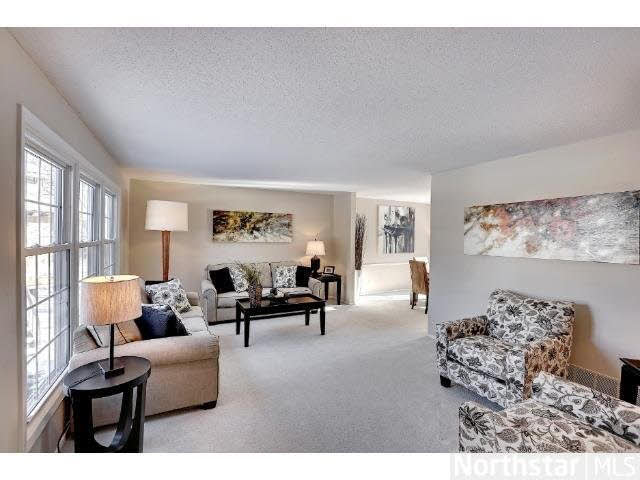 3643 Cardinal Road Minnetonka, MN 55345 - Photo 3 of 18