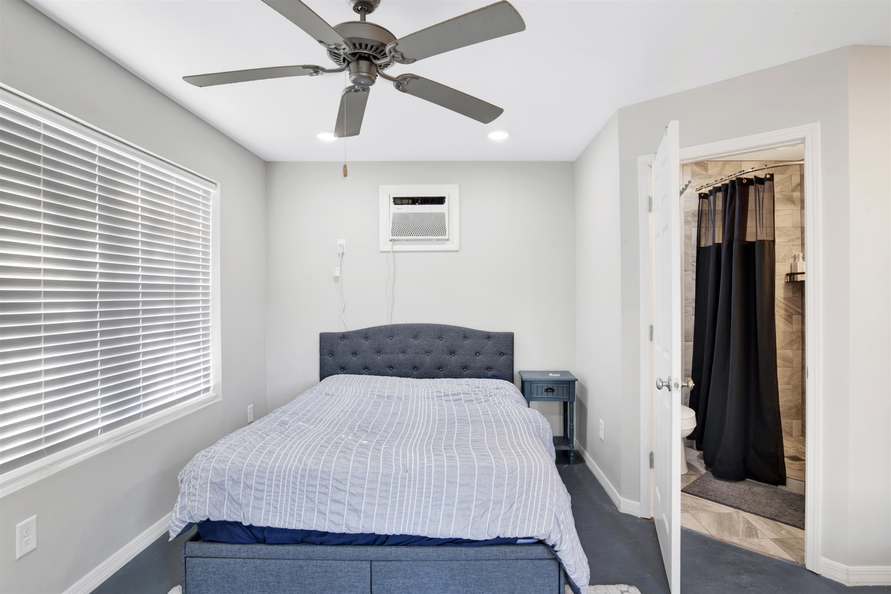 24605 Tarpon Lane Orange Beach, AL 36561 - Photo 33 of 36 Cottage