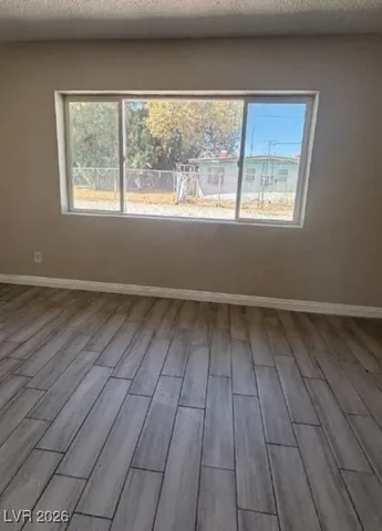 $1,000 | 718 West Wilson Avenue, Unit 103, Las Vegas, NV 89106