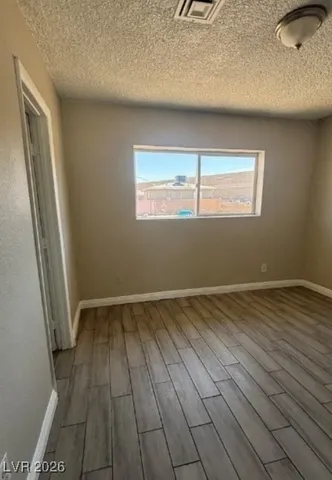 $1,000 | 718 West Wilson Avenue, Unit 103, Las Vegas, NV 89106