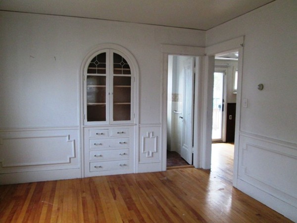 32 Arbutus Road Worcester, MA 01606 - Photo 8 of 30 Gallery Image 8