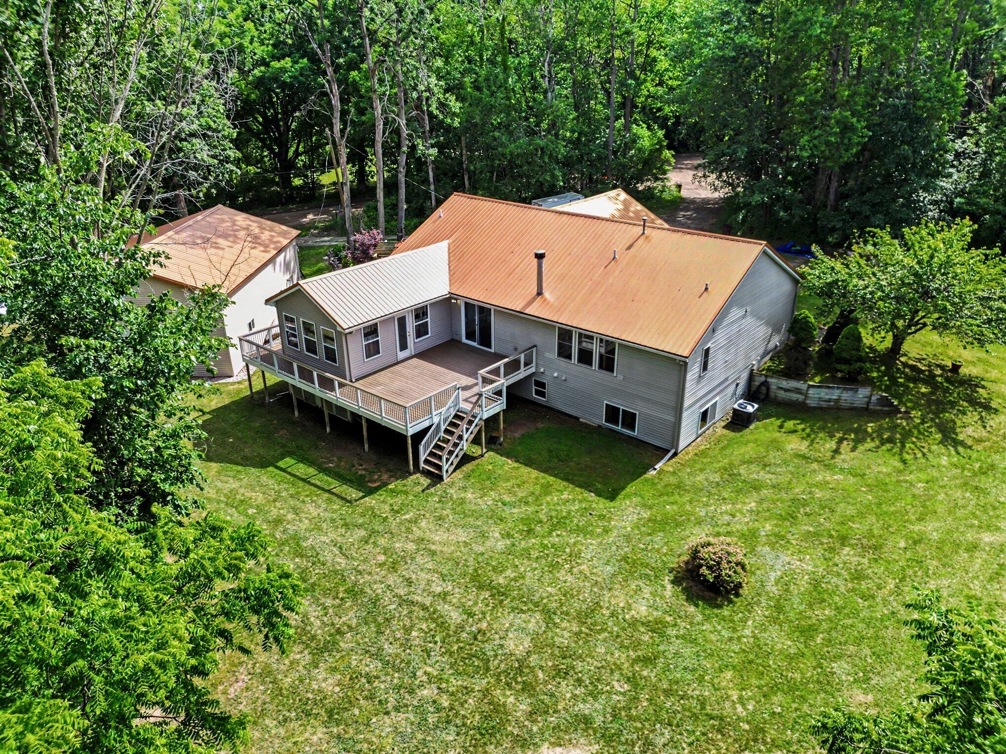 3155 11 Mile Road Northeast Rockford, MI 49341 - Photo 4 of 33 006_file_4324