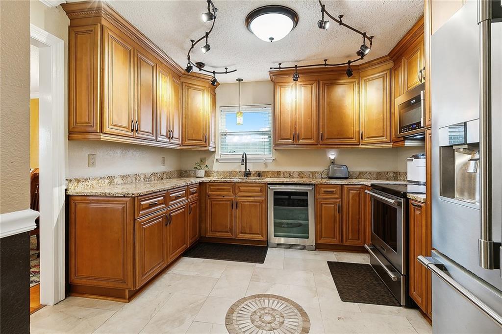 2736 Ridgefield Road Gretna, LA 70056 - Photo 9 of 20 Gallery Image 9