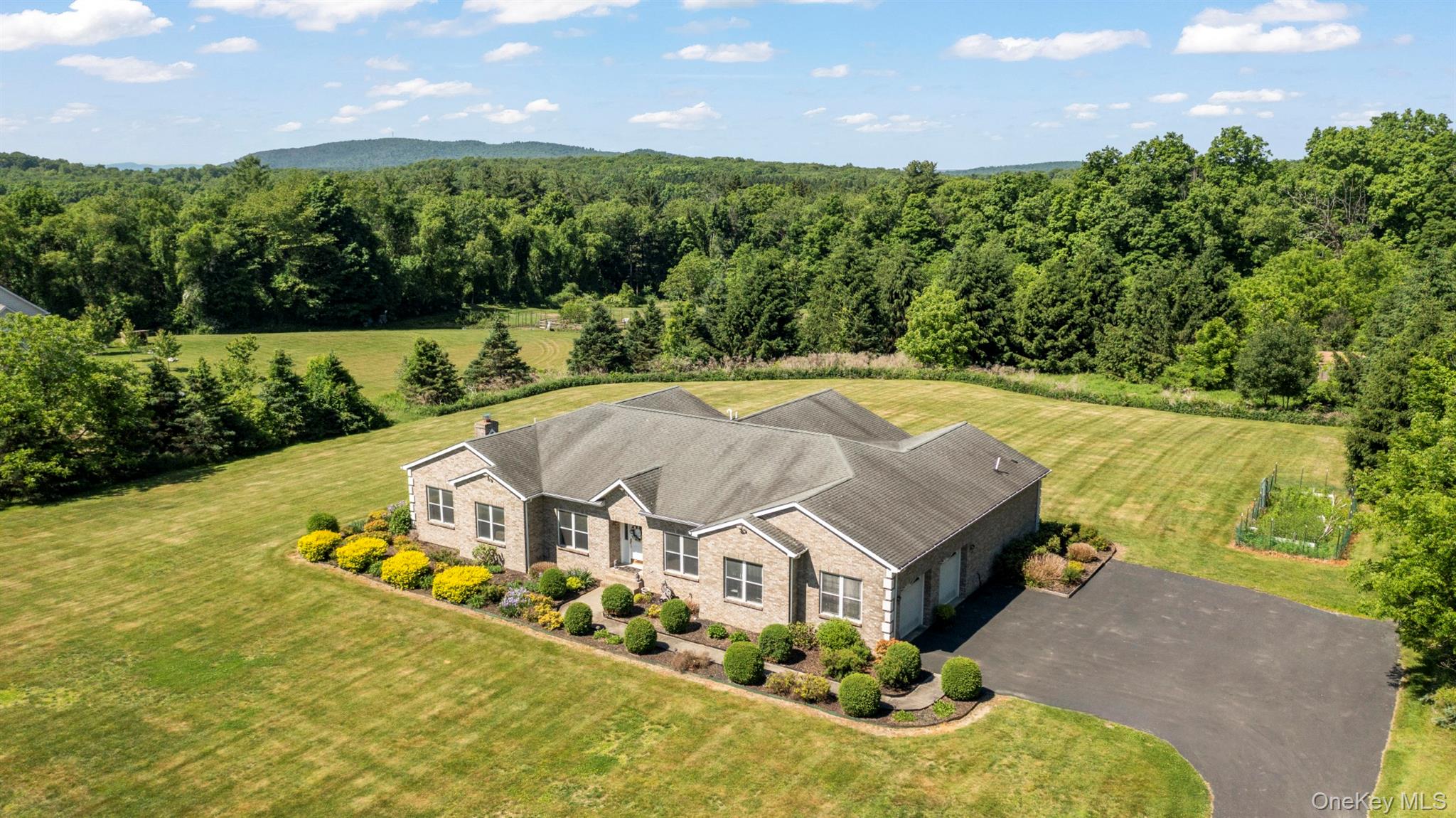 41 Flint Road Millbrook, NY 12545 - Photo 1 of 16
