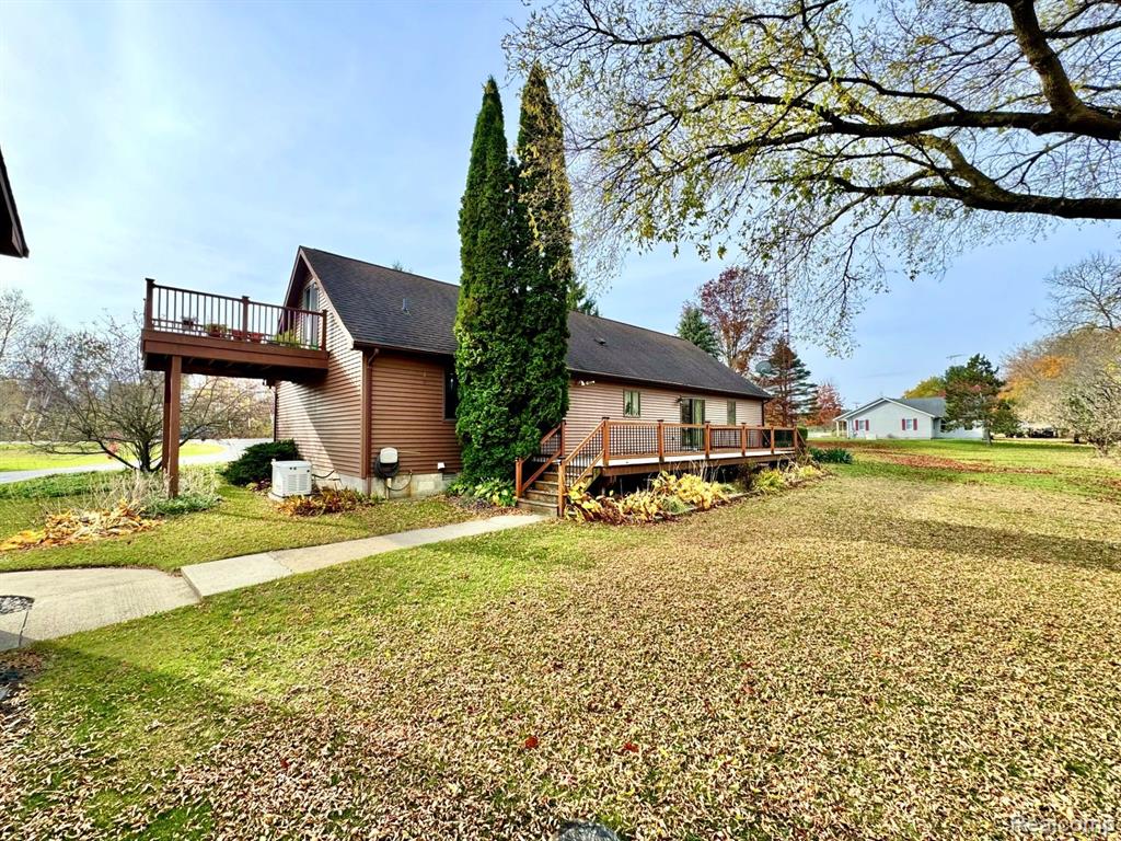 6833 County Farm Road Lexington, MI 48450 - Photo 6 of 56