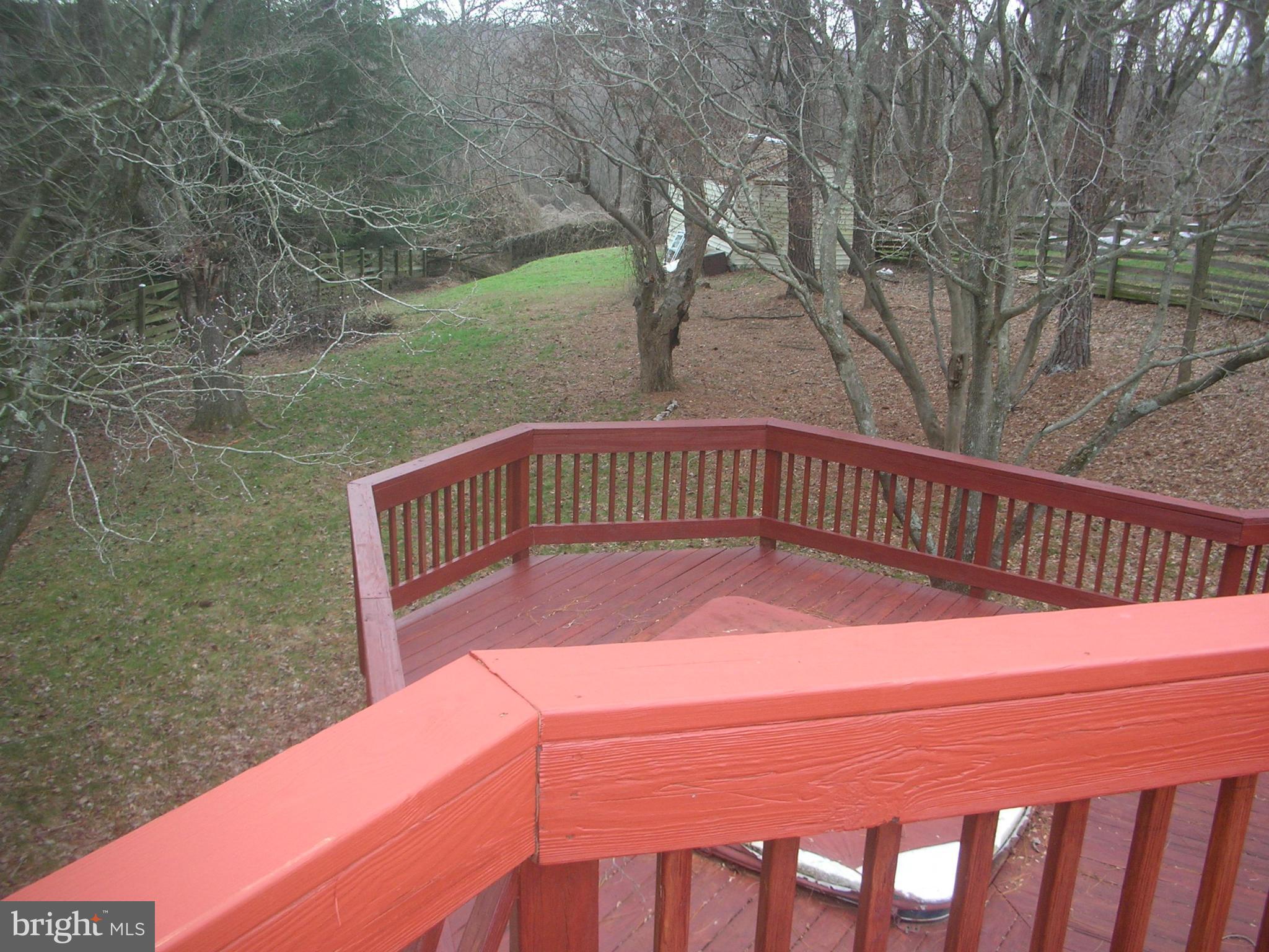 12915 Glynis Road Clinton, MD 20735 - Photo 26 of 29 Exterior (Rear)