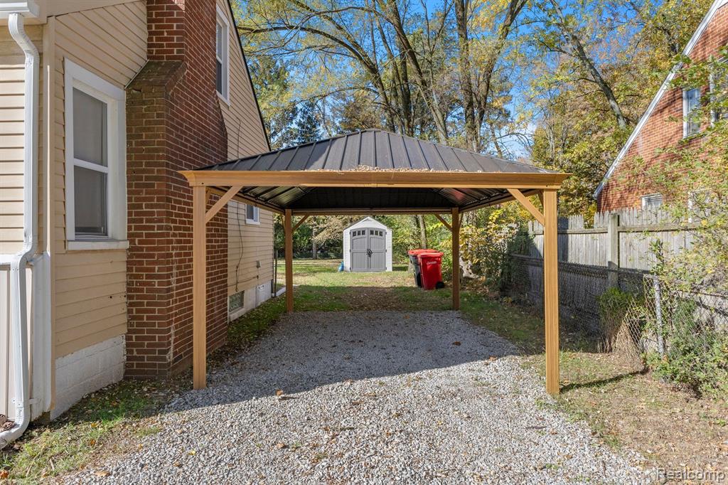 21475 Stahelin Road Southfield, MI 48075 - Photo 31 of 36