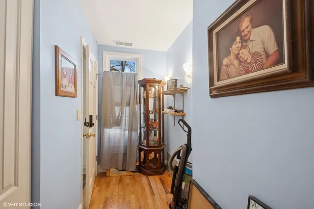 $230,000 | 3537 West Carroll Avenue, Unit 3, Chicago, IL 60624