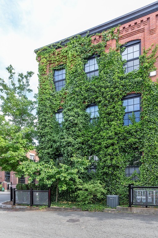 1 Tannery Brook Row, Unit 2A Somerville, MA 02144 - Photo 25 of 27