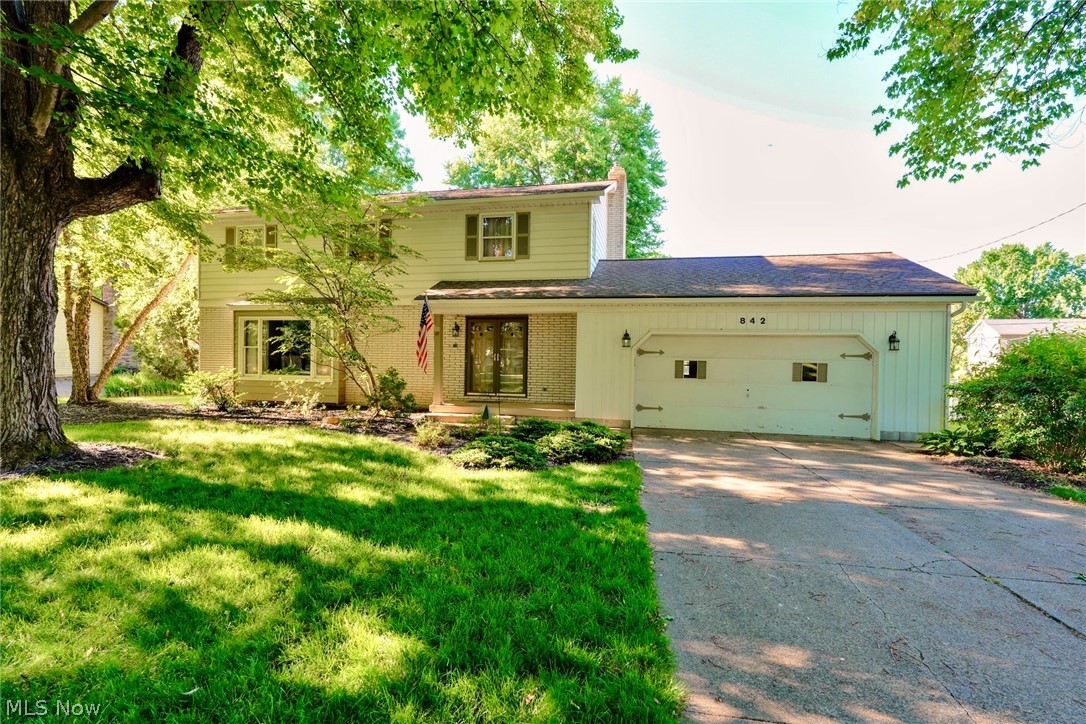 842 Shields Road Youngstown, OH 44511 - Photo 1 of 39