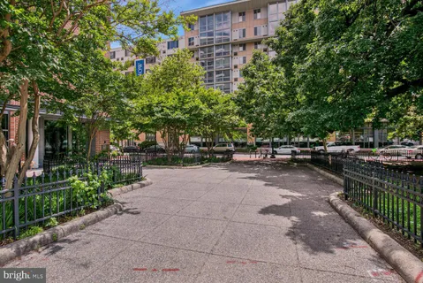 $439,000 | 460 New York Avenue Northwest, Unit 205, Washington, DC 20001