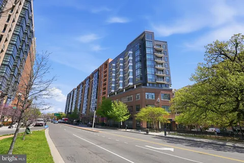 $439,000 | 460 New York Avenue Northwest, Unit 205, Washington, DC 20001
