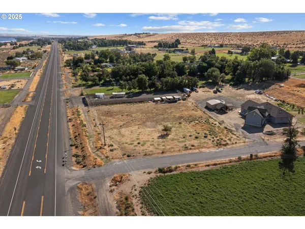 $125,000 | 81925 Fox Lane, Umatilla, OR 97882