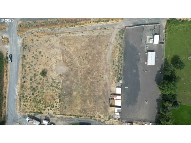 $134,900 | 81925 Fox Lane, Umatilla, OR 97882
