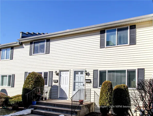 $234,900 | 47 Stoneledge Court, Amherst, NY 14221
