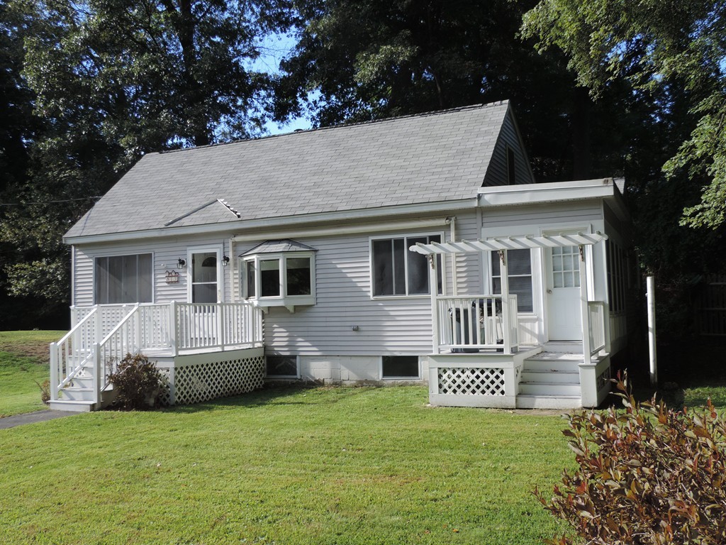 13 Elma Road North Reading, MA 01864 - Photo 1 of 21 Gallery Image 1