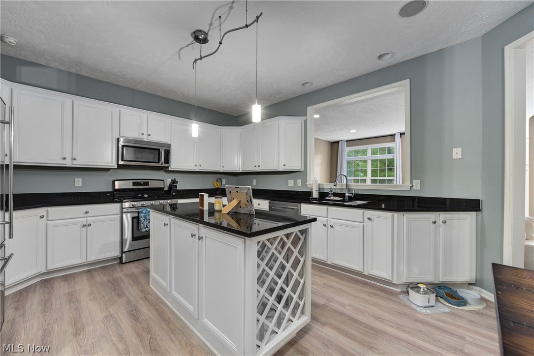 30249 Center Ridge Road, Unit 11 Westlake, OH 44145 - Photo 3 of 34 Gallery Image 3