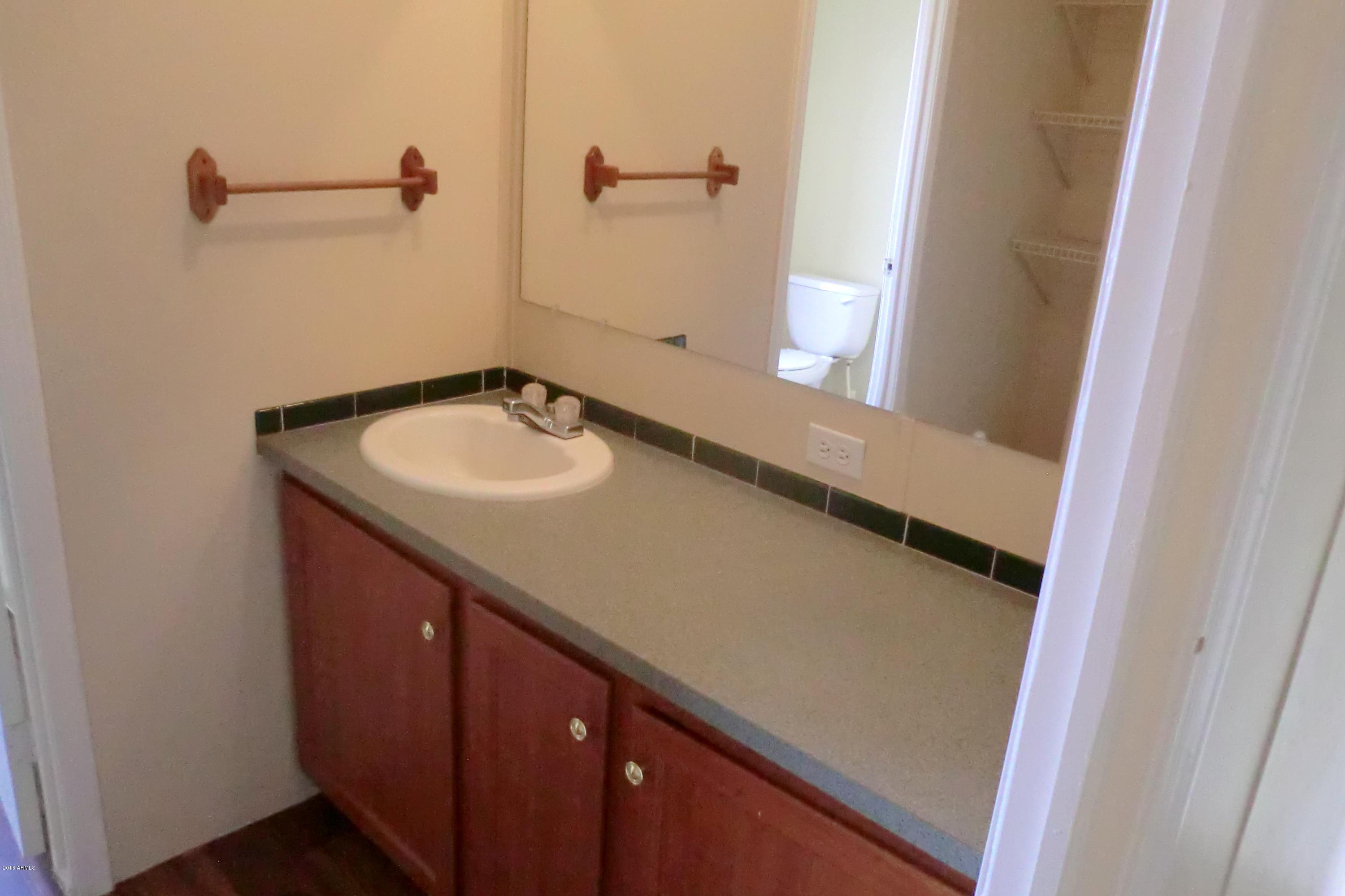 22432 West Peak View Road Wittmann, AZ 85361 - Photo 7 of 14 HALL BATH