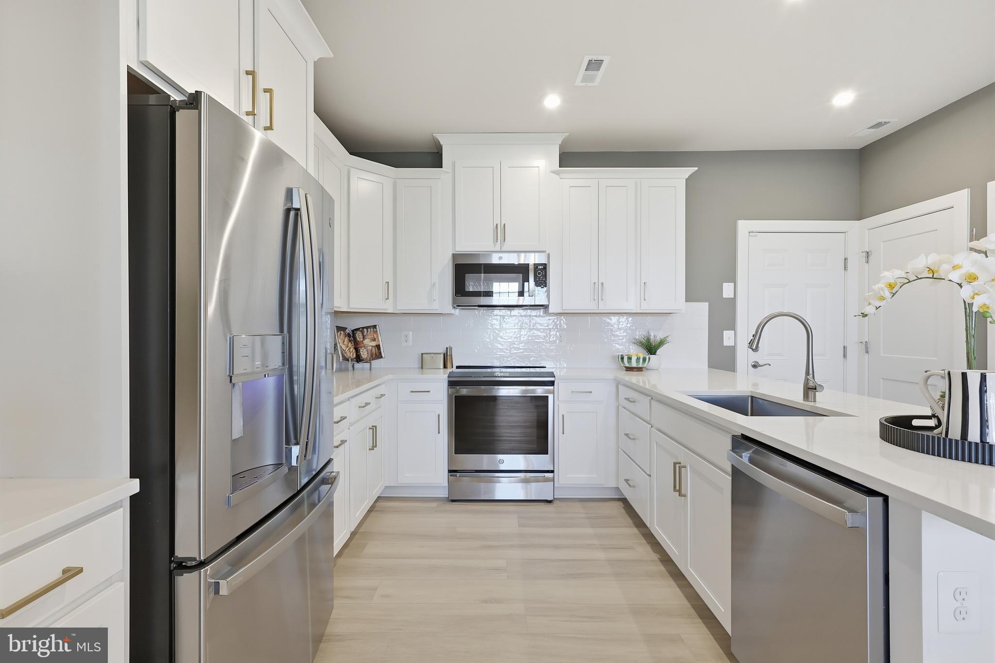 17714 Williams Way Dumfries, VA 22026 - Photo 5 of 41