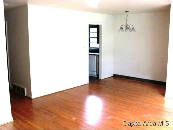 74 Circle Drive Springfield, IL 62703 - Photo 5 of 9