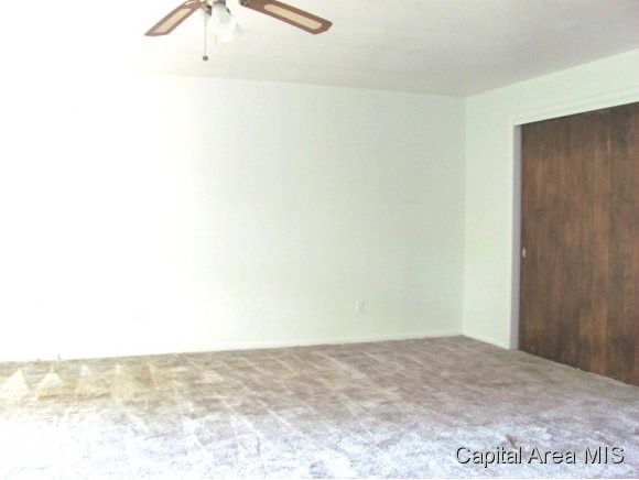 74 Circle Drive Springfield, IL 62703 - Photo 8 of 9