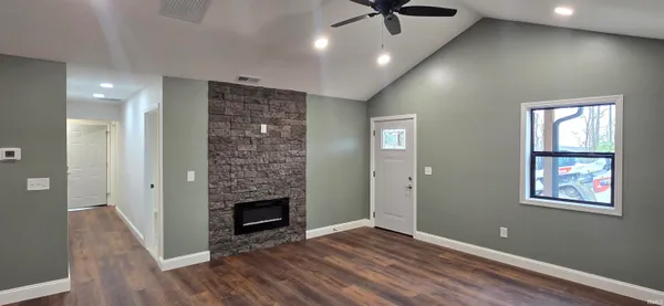 $359,000 | 14644 West County Road, Linton, IN 47441