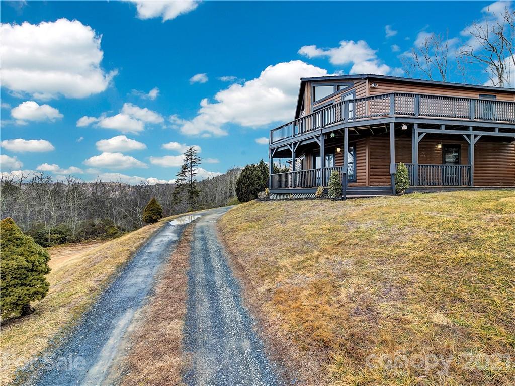 859 Pine Tree Road, Unit 35 Spruce Pine, NC 28777 - Photo 2 of 37 Gallery Image 2