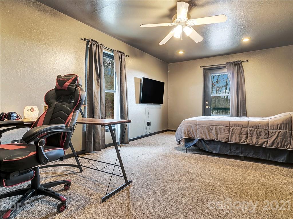 859 Pine Tree Road, Unit 35 Spruce Pine, NC 28777 - Photo 26 of 37 Gallery Image 26