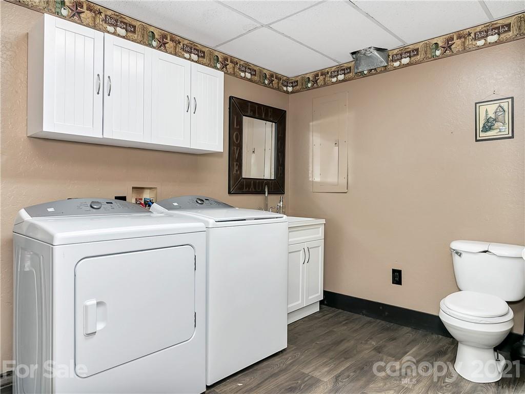 859 Pine Tree Road, Unit 35 Spruce Pine, NC 28777 - Photo 28 of 37 Gallery Image 28