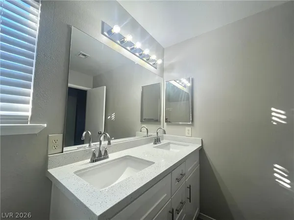 $2,200 | 3701 Cactus Wheel Court, Las Vegas, NV 89129