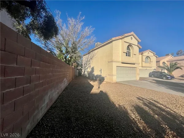 $2,200 | 3701 Cactus Wheel Court, Las Vegas, NV 89129