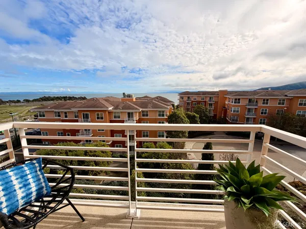 $639,888 | 501 Crescent Way, Unit 5210, San Francisco, CA 94134