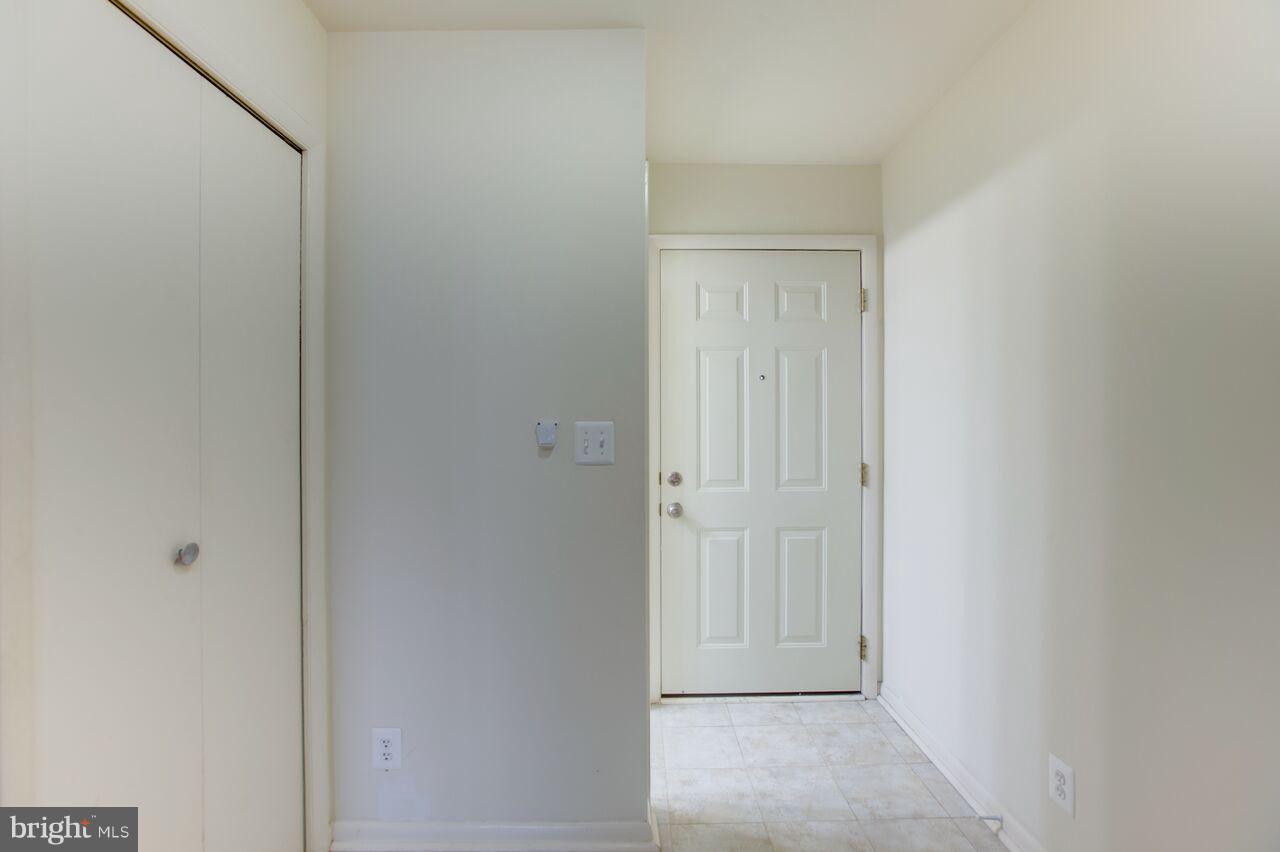 1660 Valencia Way Reston, VA 20190 - Photo 4 of 26 Exterior (General)