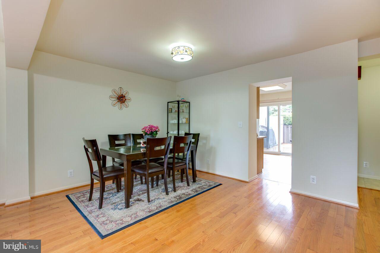 1660 Valencia Way Reston, VA 20190 - Photo 8 of 26 Dining Room