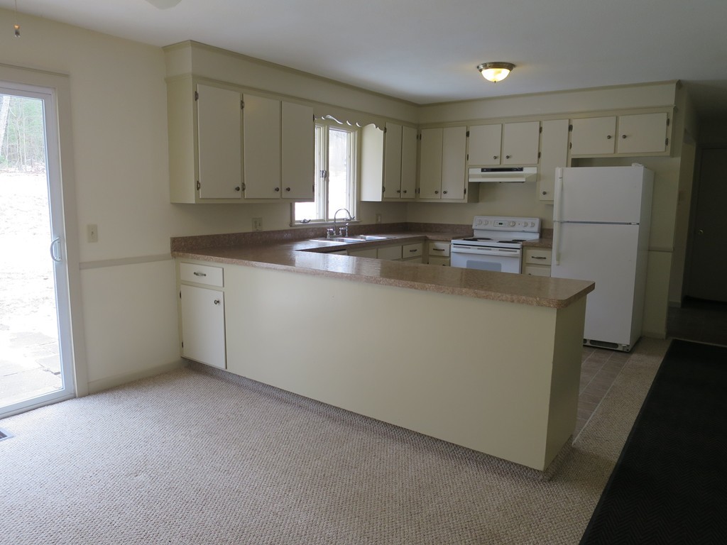 93 Thayer Road Monson, MA 01057 - Photo 8 of 22