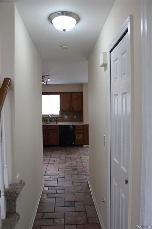 46409 Aarons Way Canton, MI 48188 - Photo 22 of 53