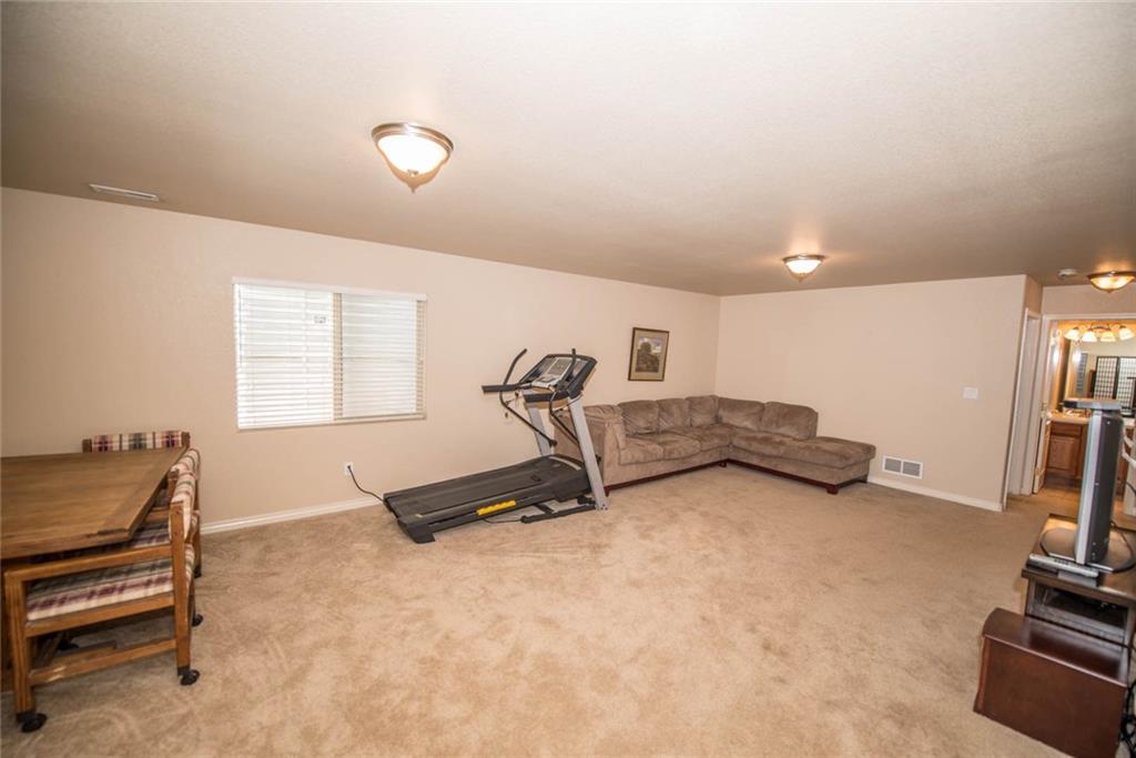 2673 Cinnabar Road Colorado Springs, CO 80921 - Photo 11 of 34