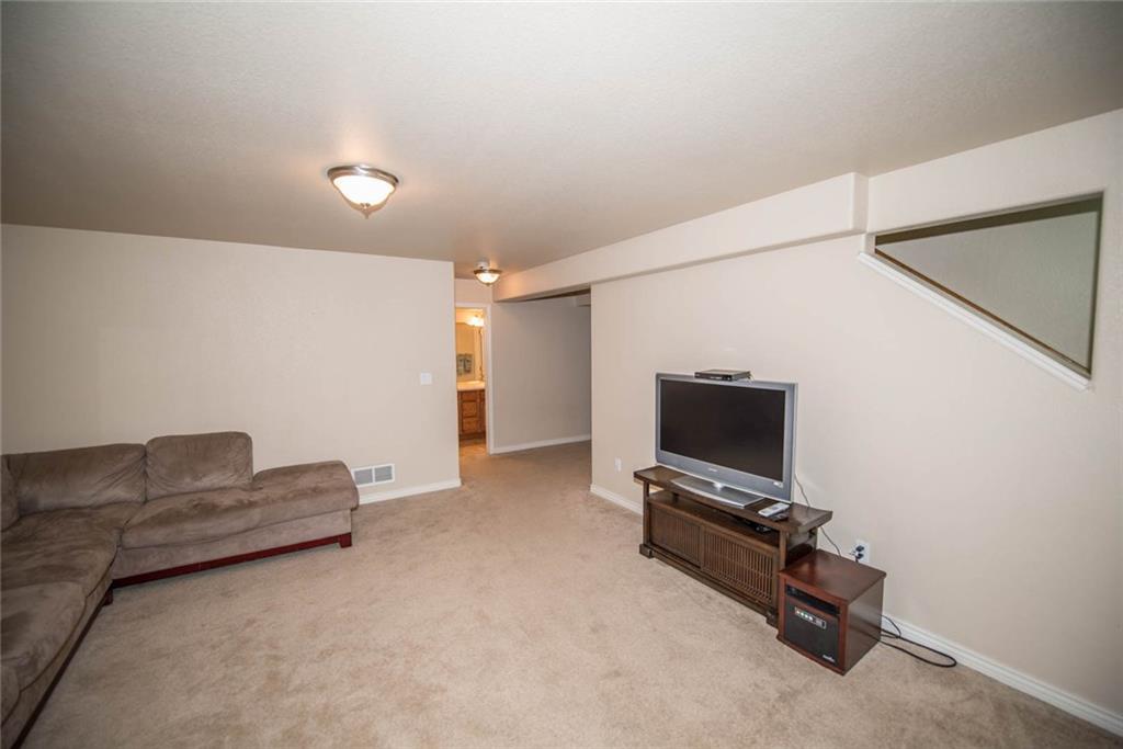 2673 Cinnabar Road Colorado Springs, CO 80921 - Photo 13 of 34