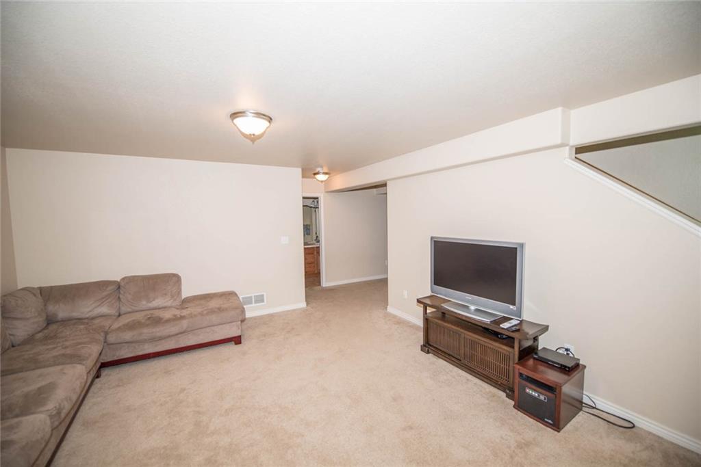 2673 Cinnabar Road Colorado Springs, CO 80921 - Photo 18 of 34