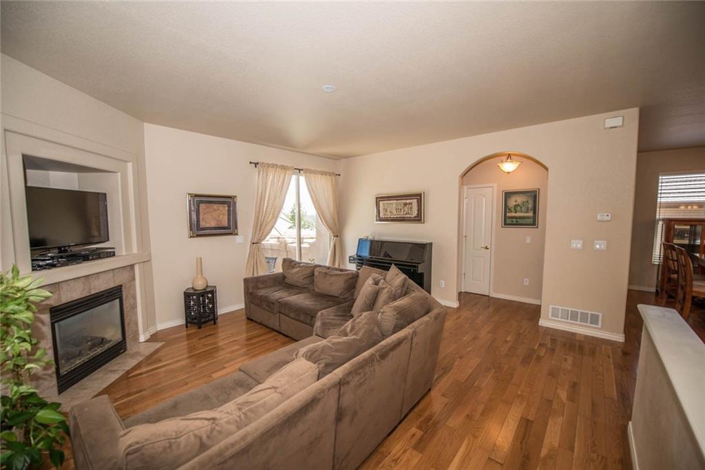 2673 Cinnabar Road Colorado Springs, CO 80921 - Photo 5 of 34