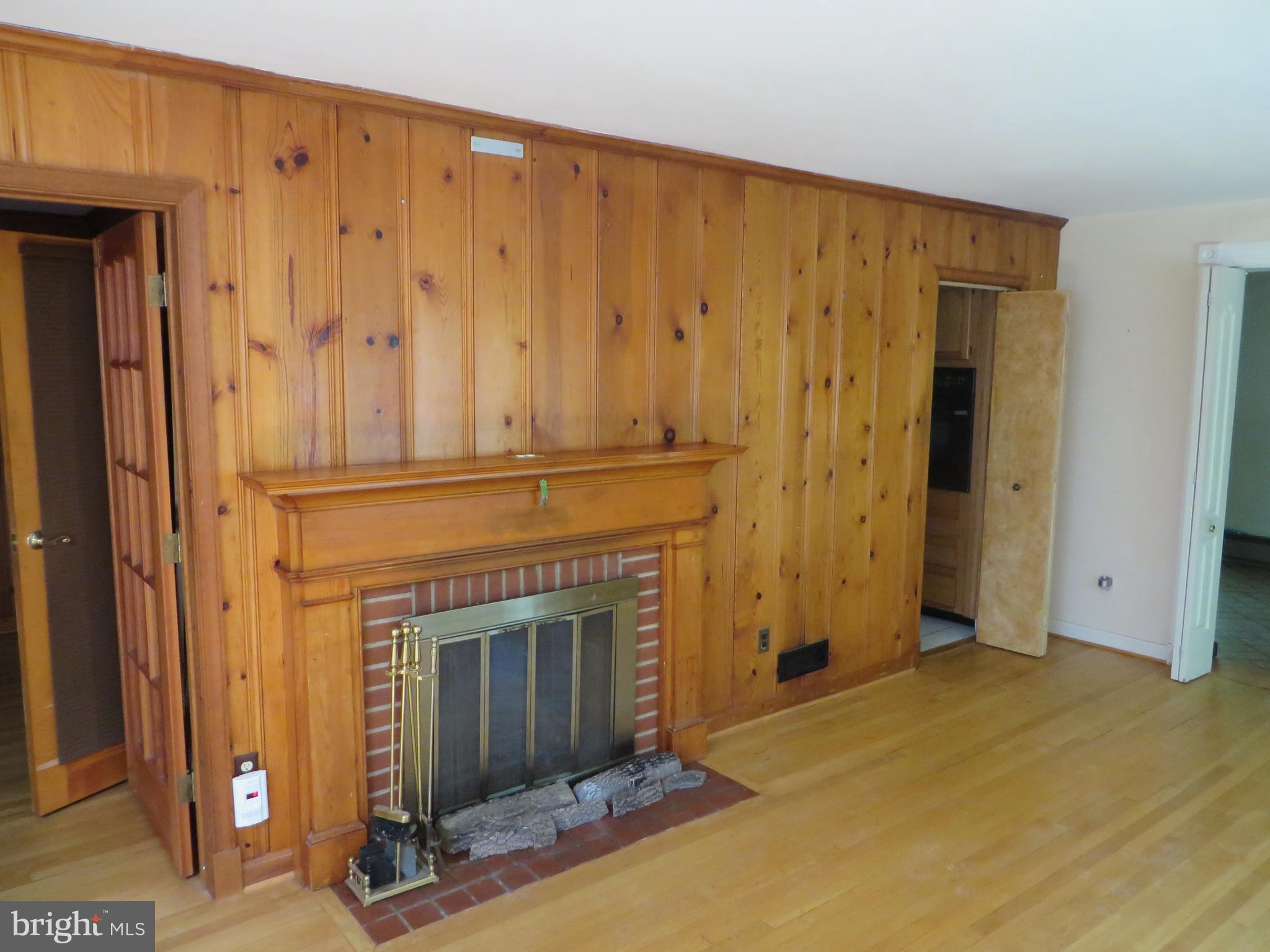 1919 Pagebrook Road Silver Spring, MD 20903 - Photo 3 of 14