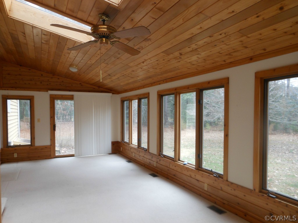 17069 Templeton Road Disputanta, VA 23842 - Photo 13 of 16